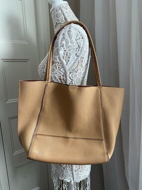 Botkier New York Leather Tote Bag Tan Pebbled Leather Zip Detail Shoulder Bag LG